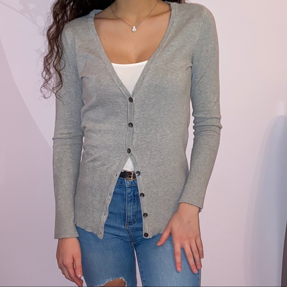 Sweaters - Grey cardigan!